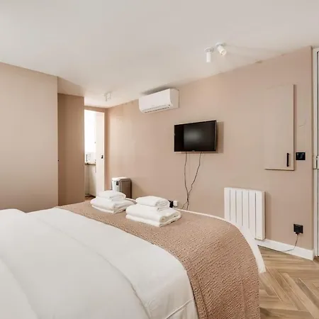Cozy In The Heart Of Historic Le Marais Apartment *