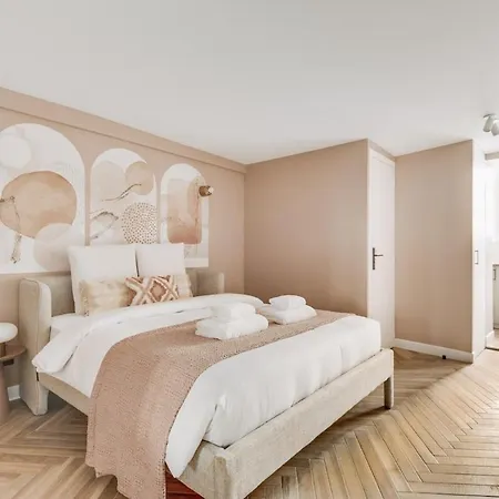 Cozy In The Heart Of Historic Le Marais Paris